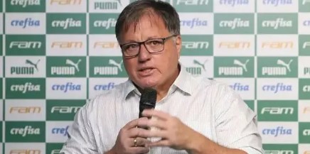 Anderson Barros responde o técnico do Flamengo